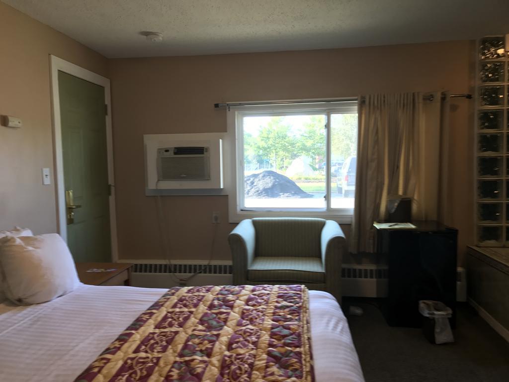 Capri Motel Dartmouth Extérieur photo