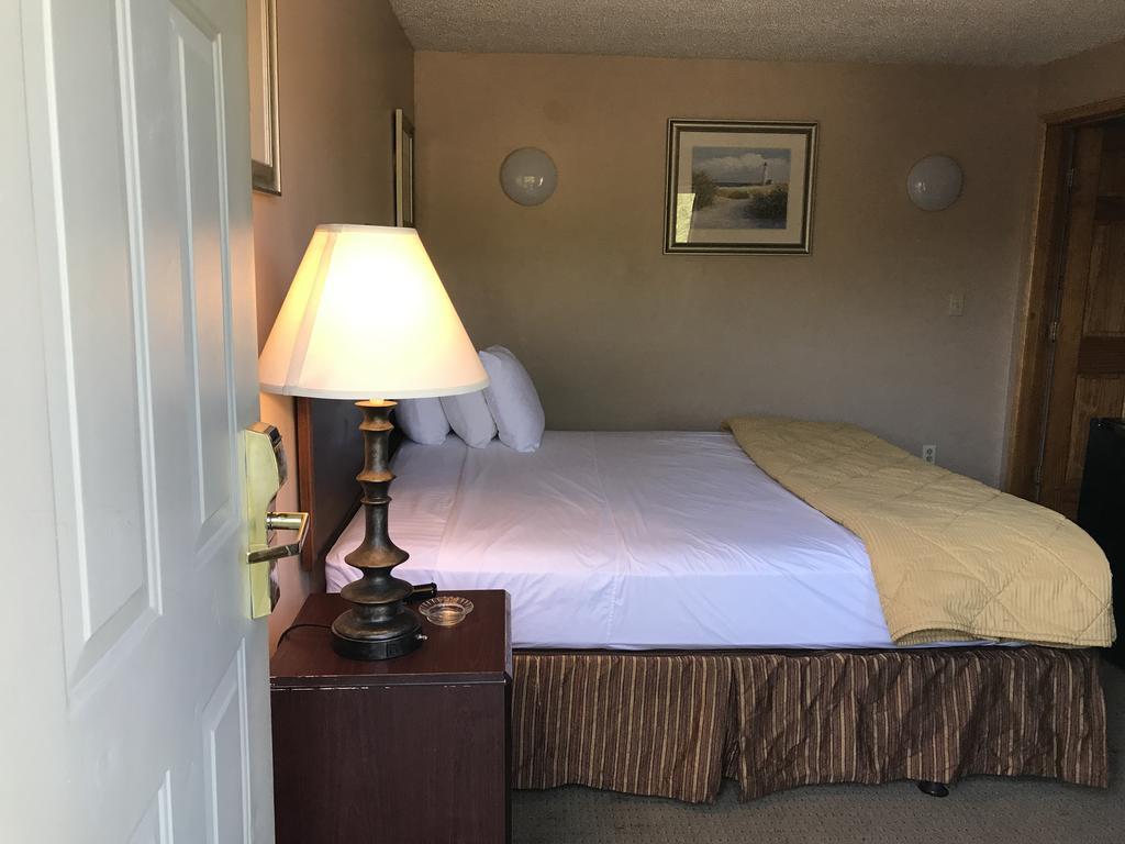 Capri Motel Dartmouth Extérieur photo